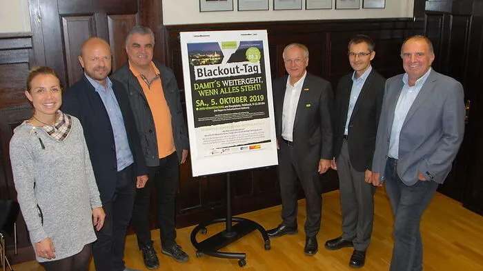 Moderator Denise Strohmaier, Karl Puchas Josef Gsöls, Bgm. Josef Ober, Herbert Saurugg und Florian Lugitsch