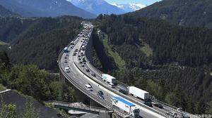 Stau auf der Brennerautobahn (A13) ist aufgrund von Sanierungen in den kommenden Jahren vorprogrammiert