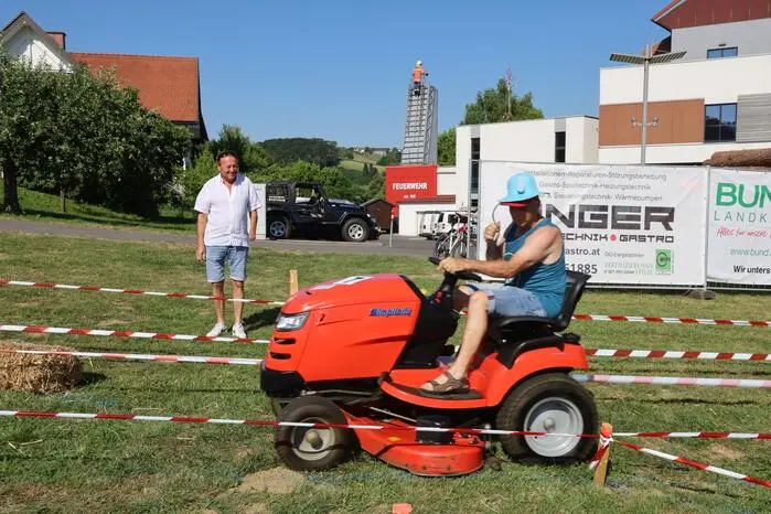 Der anspruchsvolle Parcours, auf dem neben den engen Kurven auch einige Hindernisse aufgebaut waren, forderte von den Startern vollste Konzentration