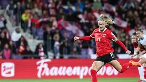 Sarah Puntigam ist mit 33 Jahren die älteste Spielerin im ÖFB-Team