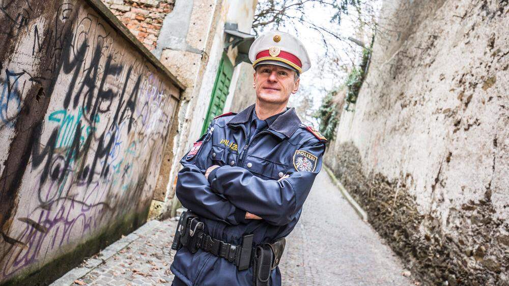 Stadtpolizeikommandant Horst Jessenitschnig: &quot;Bei uns ist zum Glück bislang niemand an Covid-19 erkrankt&quot;