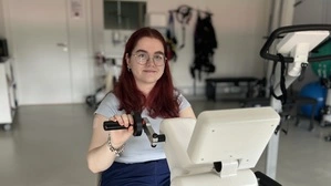 Long-Covid-Patientin Paula bei der Reha im „Kokon“ in Rohrbach-Berg