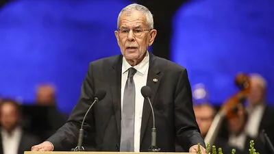 Alexander Van der Bellen