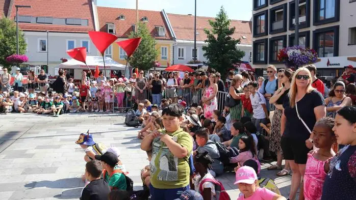 Zahlreiche Interessierte ließen sich am Donnerstag die beeindruckende Show unter dem Motto „Ready to rescue“ in Knittelfeld nicht entgehen. 