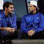 Federer (links) führt die Weltrangliste wieder an, Thiem ist auf Rang sechs