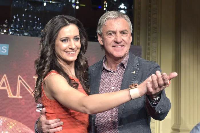Fußballlegende Walter Schoko Schachner mit Tanzpartnerin Lenka Pohoralek