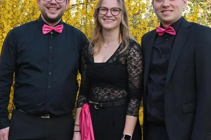 v.l. Obleute Christian Gritzner, Selina Floredo und Kapellmeister Wolfgang Gritzner
