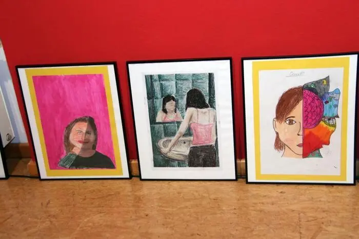 Dieser Einladung folgten Schulen aus dem Bezirk Voitsberg, aus Leibnitz, Graz und Graz-Umgebung. „Insgesamt 156 Kinder reichten 135 Arbeiten, Bilder, Skulpturen und Collagen ein“, freute sich Janach.
