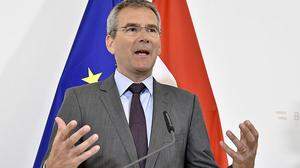 Beim EU-Posten-Gipfel wird Hartwig Löger Österreich vertreten