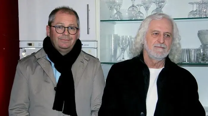 Der aus Voitsberg stammende und in Köflach lebende Maximilian Unger (rechts) ist als Schriftsteller, Verfasser von Gedichten und Geschichten bekannt. Seit drei Jahren beschäftigt sich der pensionierte Telekom-Mitarbeiter mit dem realistischen Zeichnen von Portraits von Menschen und Tieren.