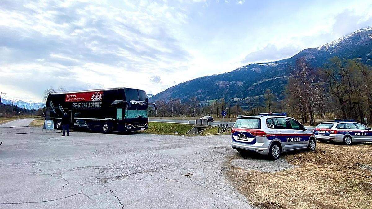 Ausreisekontrollen werden noch am Dienstag in Nikolsdorf gemacht