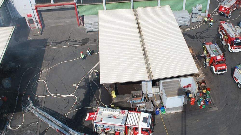 Das Feuer war im ersten Stock im Bereich der Lüftungsanlage ausgebrochen