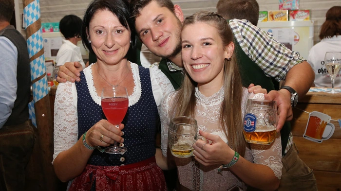 Hier finden Sie die Bilder vom Obdacher Oktoberfest!