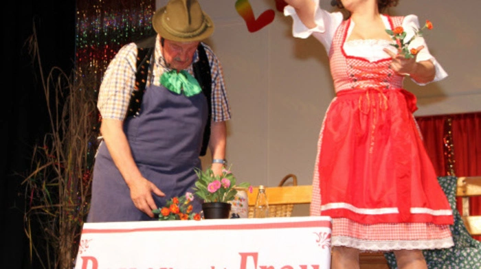 Unter anderem "Bauer sucht Frau" war Thema bei der diesjährigen Faschingssitzung der St. Pauler Narrenrunde.