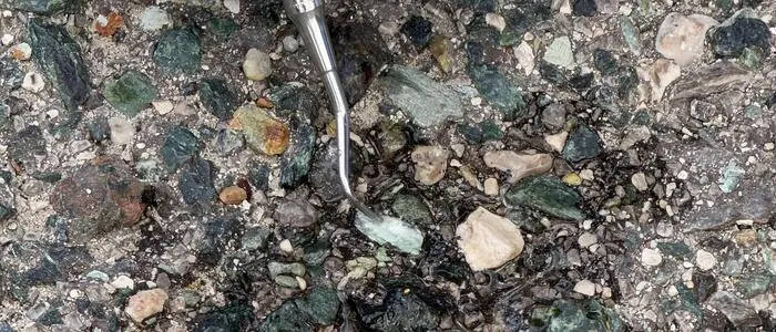 Vor wenigen Monaten wurde auch auf Straßen in Wien Asbest gefunden. Nun gibt es neuerliche Meldungen von Verdachtsfällen im Burgenland, in der Steiermark und in Niederösterreich