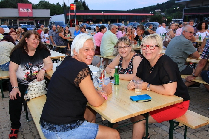 Am Samstag, 6. August tritt ab 19 Uhr die Irish Rock Gruppe „King oft he Clowns“ auf.