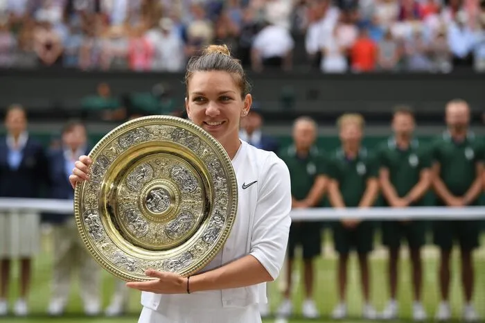 Die Rumänien Simona Halep mit 10,2 Millionen Dollar (6,2+4)