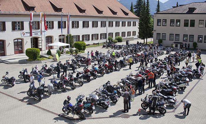 Motorradweihe Haspinger Kaserne