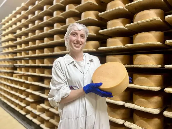 Marie Strasser ist die erste Käserin in der fast 100-jährigen Geschichte der Kärntnermilch.