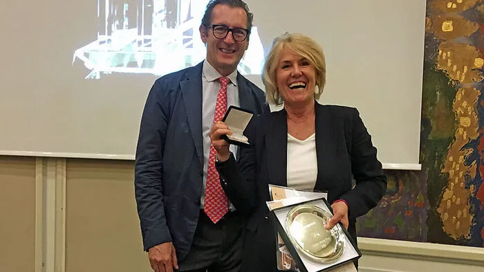Christopher Norden, Herausgeber der „TAI“-Fachzeitungen, gratulierte MTG-Geschäftsführerin Maria Wilhelm