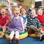 Kinder können von Betreuerinnen flexibel länger betreut werden