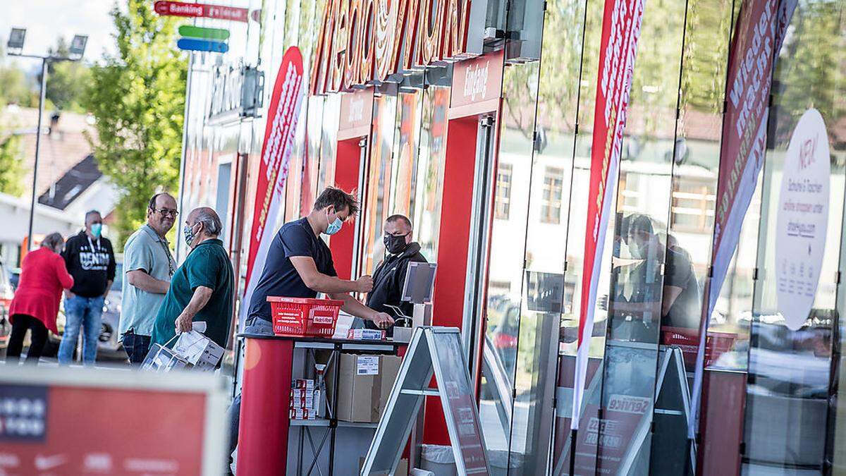 Media Markt und Saturn führen wieder Maskenpflicht ein