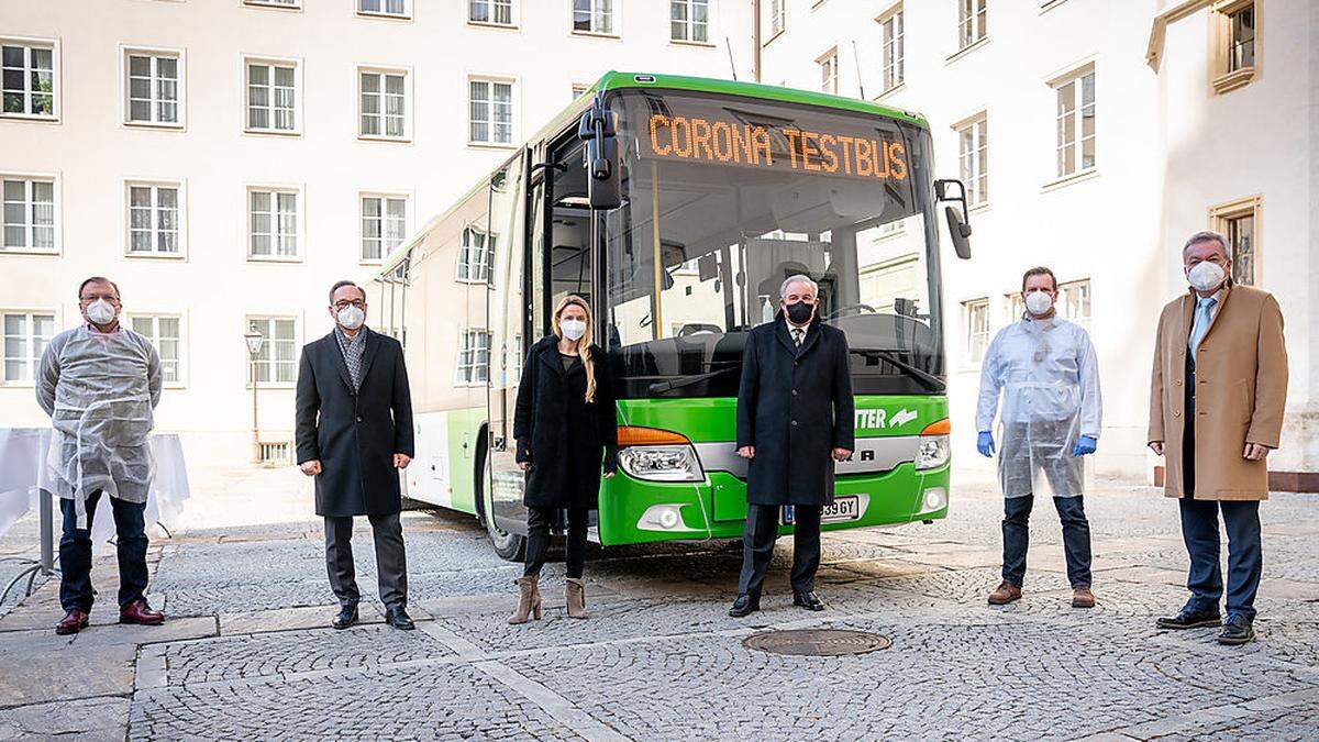 Teures Testen: Testbus und Co. kosteten dem Land 192 Millionen Euro