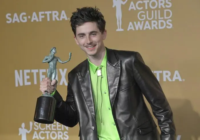 Timothée Chalamet, winner of the Outstanding Performance by a Male Actor in a Leading Role award for A Complete Unknown, appears backstage during the 31st annual SAG Awards held at the Shrine Auditorium in Los Angeles on Sunday, February 23, 2025. PUBLICATIONxINxGERxSUIxAUTxHUNxONLY LAP20250223598 JIMxRUYMEN