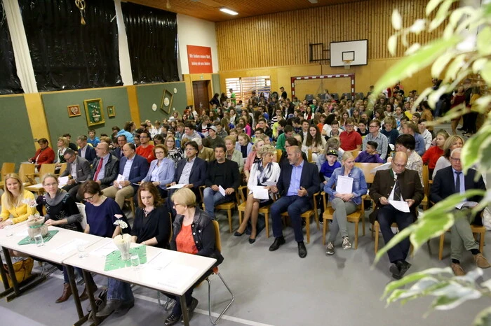 Nach vier Stunden standen die „Lesekönige“ des Tages fest: Josef Leitner (NMS Görtschitztal), Elena Stollwitzer (NMS Weitensfeld), Elena Hölbling (BZ Metnitz), Tristan Stocklauser sowie Jana Leitgeb (beide NMS Straßburg). 