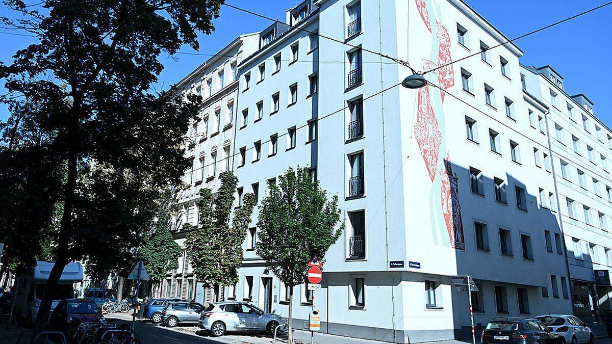 In diesem Wohnhaus in Wien-Mariahilf fand die Polizei die beiden Toten