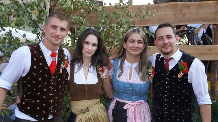 Die Zechgemeinschaft Molzbichl mit Mathias Schmölzer, Natalie Hoffmann, Helena Ebner
 und Mathias Uggowitzer organisierte den Kirchtag. 
