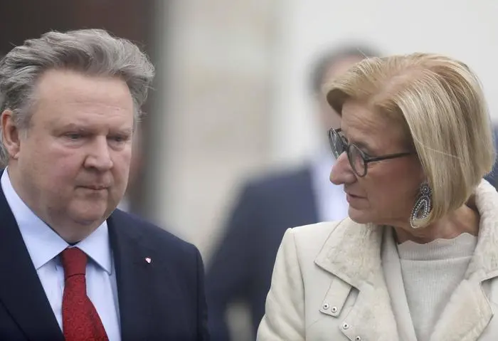 p20251114_3984
Landeshauptleutekonferenz im Schloss Seggau/Stmk. am 14.11.2025.
Bild zeigt: v.l. LUDWIG, MIKL-LEITNER.
Foto © by der Plankenauer, www.der-plankenauer.at