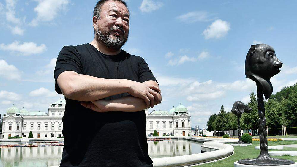Ai Weiwei vor dem Belvedere