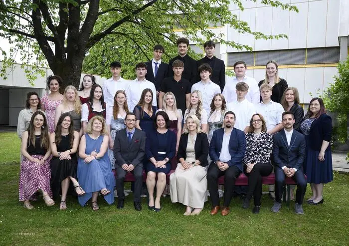 Ein neues Kapitel beginnt für die einstigen Schülerinnen und Schüler der 3AS