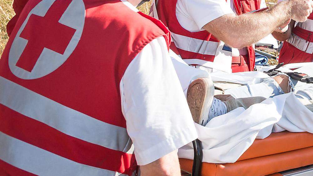 Trotz sofortigen Einsatzes der Ersthelfer und eines Notarztteams erlag der Villacher seinen schweren Verletzungen - Symbolfoto