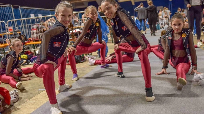 Die Tennishalle in Spittal gehört an diesem Wochenende rund 1000 jungen Tänzern.