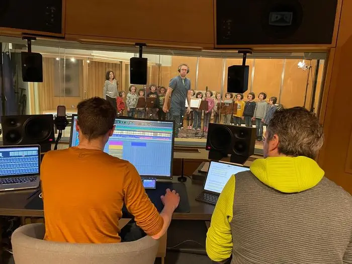 Das professionelle Tonstudio im eigenen Ort ist von großem Vorteil