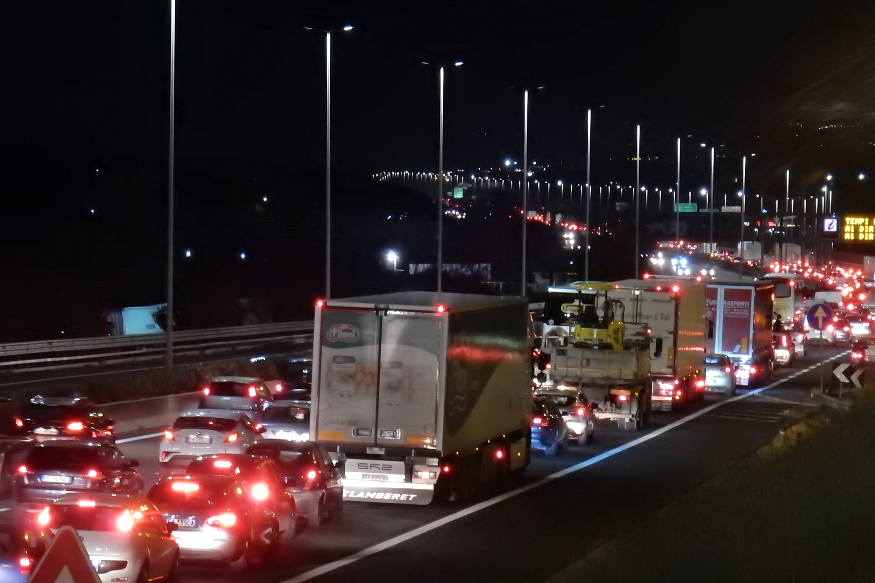 Flüchtende Paradepferde sorgen in Rom für Verkehrschaos