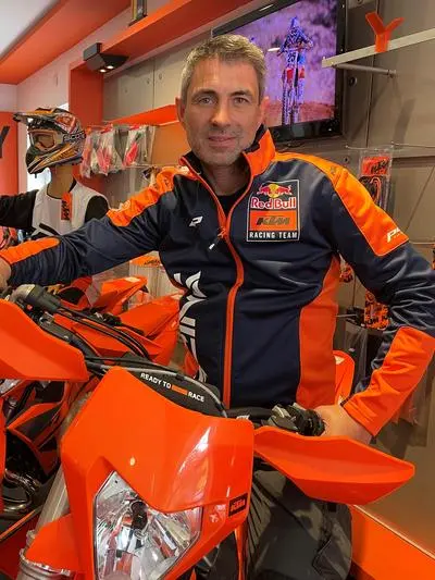 Bernhard Walzer im KTM-Geschäft in seinem Heimatort Neumarkt in der Steiermark