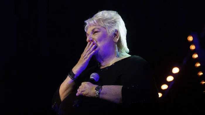 An zwei ausverkauften Abenden im Grazer Orpheum verabschiedete sich Stefanie Werger würdevoll und emotional von ihren Fans. 
