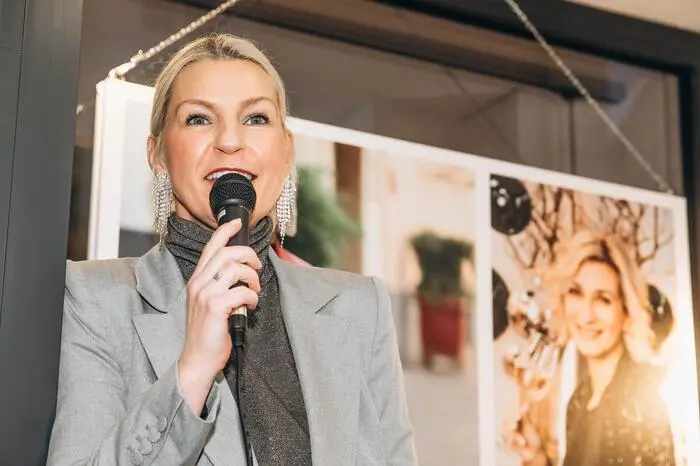 Martina Klementin führte durch das Programm