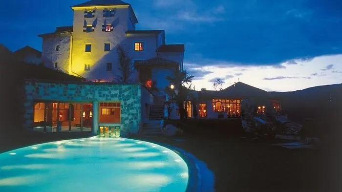 Romantik Hotel Turm in Völs am Schlörn: Ensemble besteht aus vier Türmen