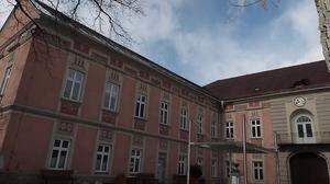 In Judenburgs ehemaligem Minoriten- beziehungsweise Franziskanerkloster sind derzeit Stadtbibliothek und das „Theater im Keller“ untergebracht