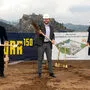 Beim Spatenstich: Der designierte Geschäftsführer Mario Lutschounig, Inhaber Eduard Zechner und Bürgermeister Josef Müller (von links)