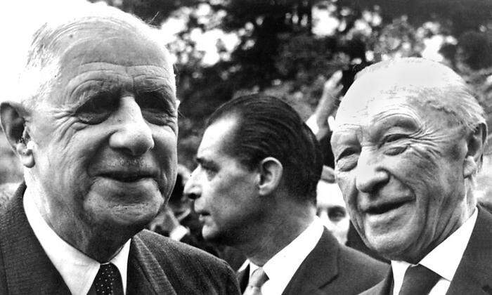 Charles de Gaulle (links) und Konrad Adenauer