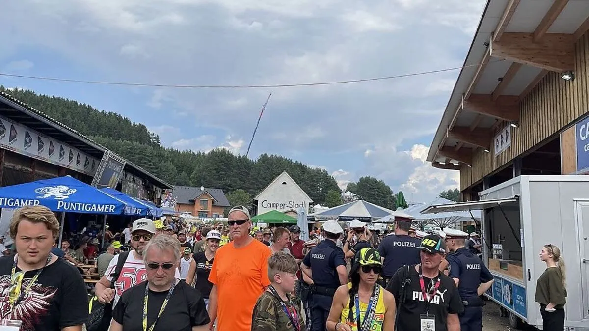 Viel los war an beiden Wochenenden beim Partystadl, die Polizei kontrollierte mehrfach