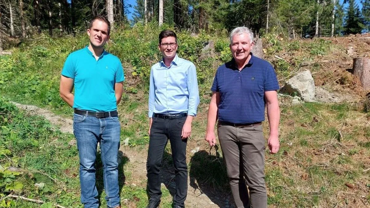 Förster Johannes Würtz, Vizebürgermeister Martin Moser und Bürgermeister Thomas Kalcher 