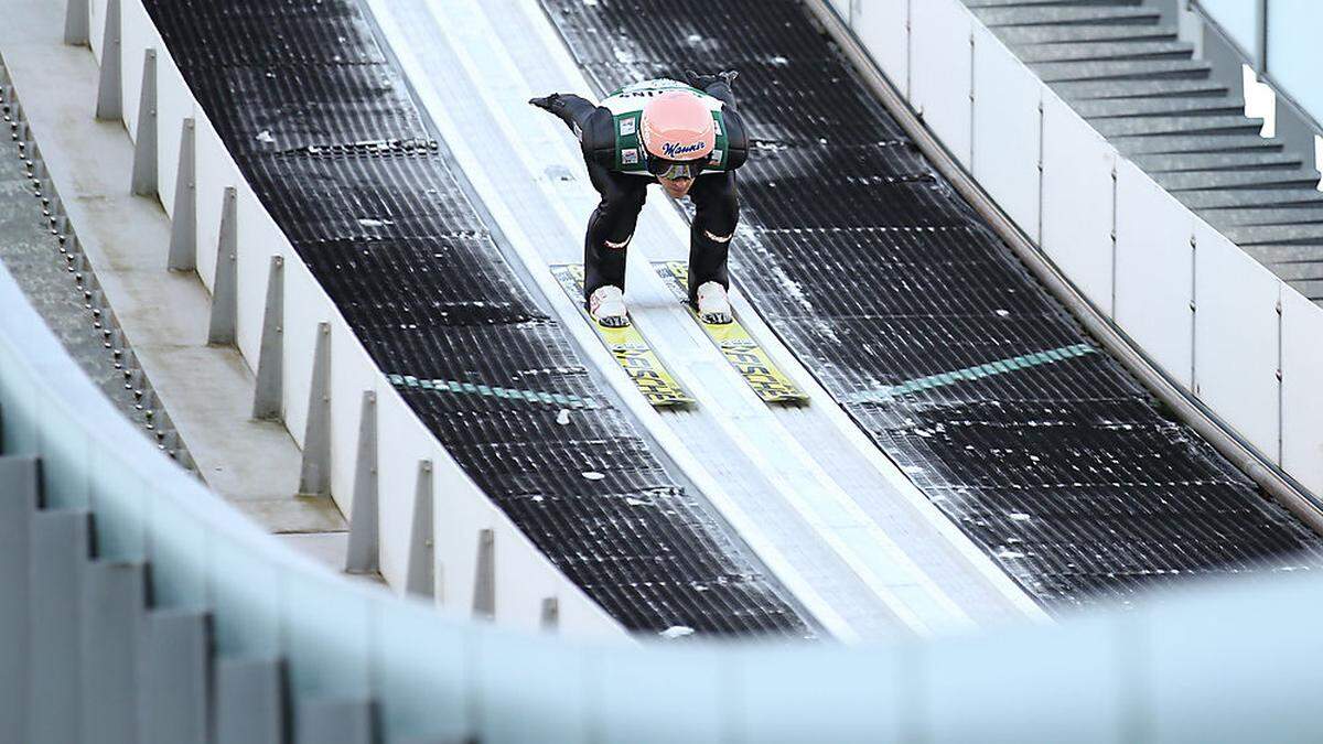 Andreas Kofler auf dem Weg zum Absprung