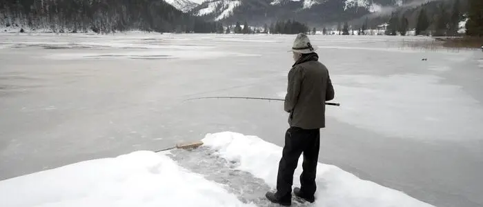 Der Erlaufsee erfreut sich auch im Winter großer Beliebtheit