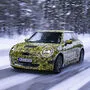 Der neue Dreitürer von Mini ist gerade auf Erprobung in Lappland unterwegs 